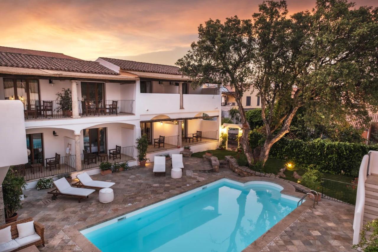 La Suera San Pantaleo Hotel Luaran gambar