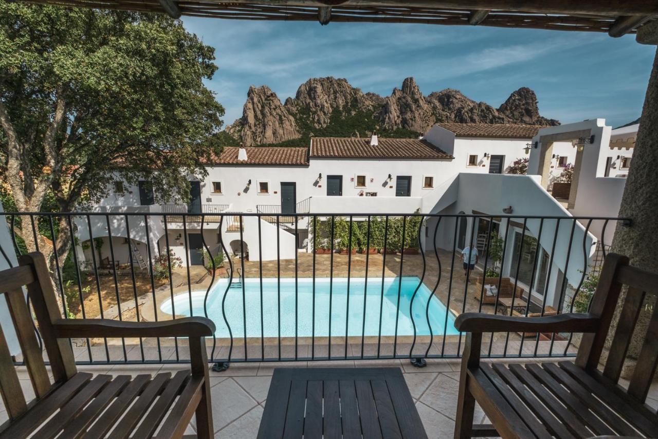 La Suera San Pantaleo Hotel Luaran gambar