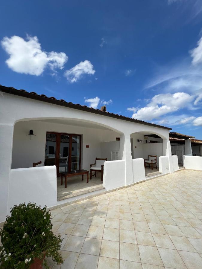 La Suera San Pantaleo Hotel Luaran gambar