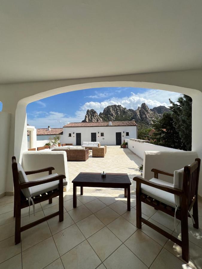 La Suera San Pantaleo Hotel Luaran gambar