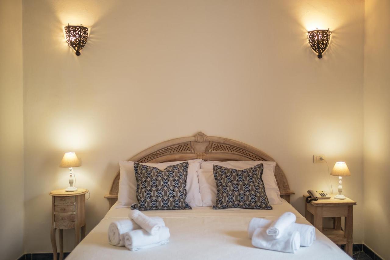 La Suera San Pantaleo Hotel Luaran gambar
