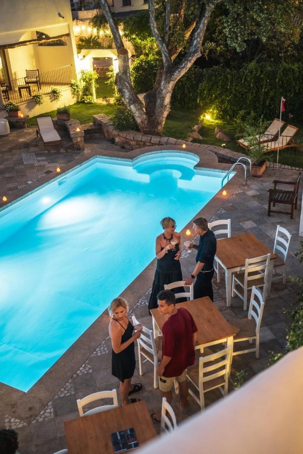 La Suera San Pantaleo Hotel Luaran gambar