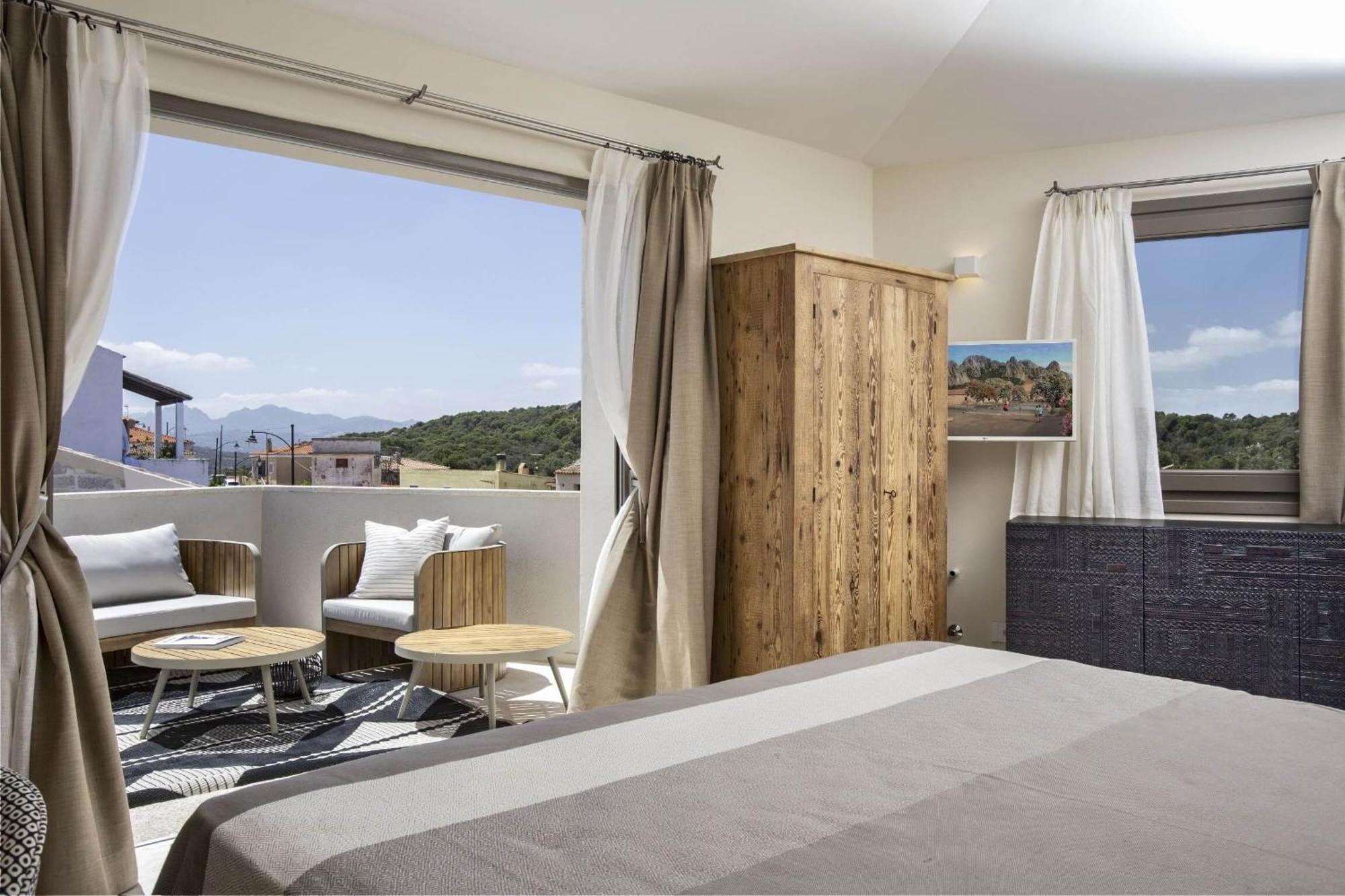La Suera San Pantaleo Hotel Luaran gambar