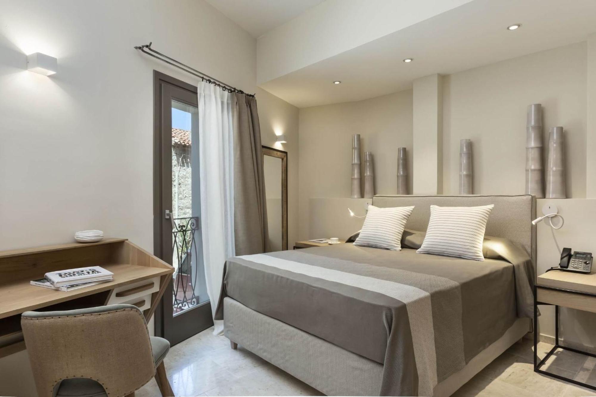 La Suera San Pantaleo Hotel Luaran gambar