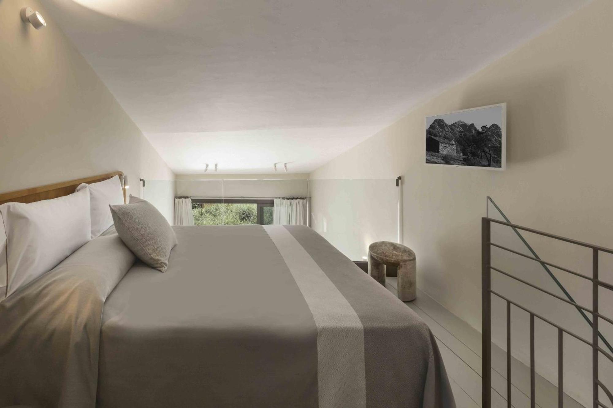 La Suera San Pantaleo Hotel Luaran gambar