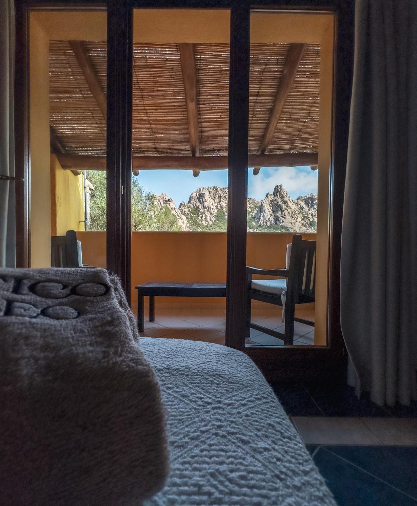 La Suera San Pantaleo Hotel Luaran gambar